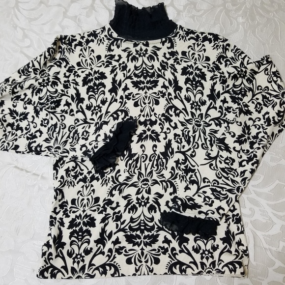 Cable & Gauge Sweaters - Cable and Gauge - Elegant Black & Ivory Top